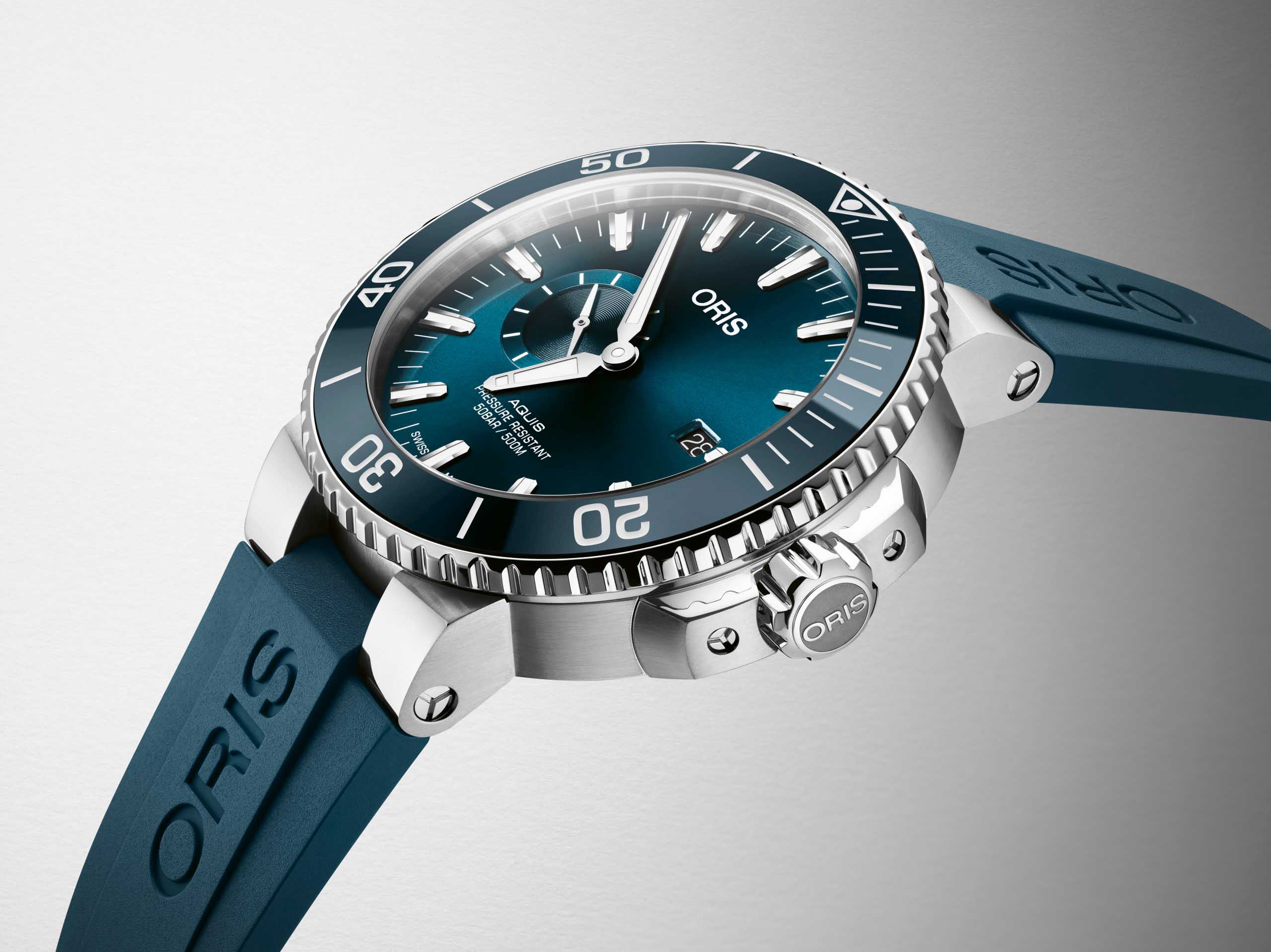 Oris Oris Aquis Small Second, Date 01 743 7733 4155-07 4 24 69EB, aquis швейцария мужские часы на браслете каучук боковой вид
